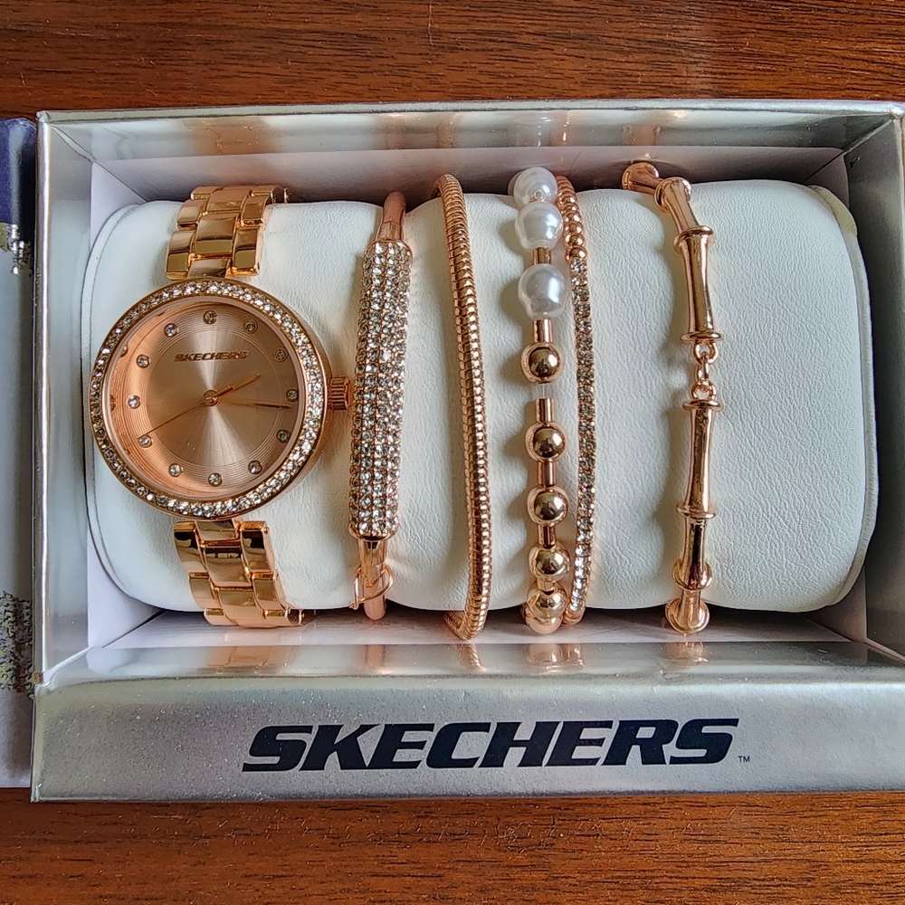 Skechers Women's Three Hand Silver Alloy Watch and Bracelet Gift Set